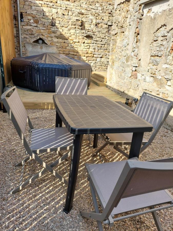 Le Gite Du Chat Perche Cheilly-les-Maranges Kültér fotó